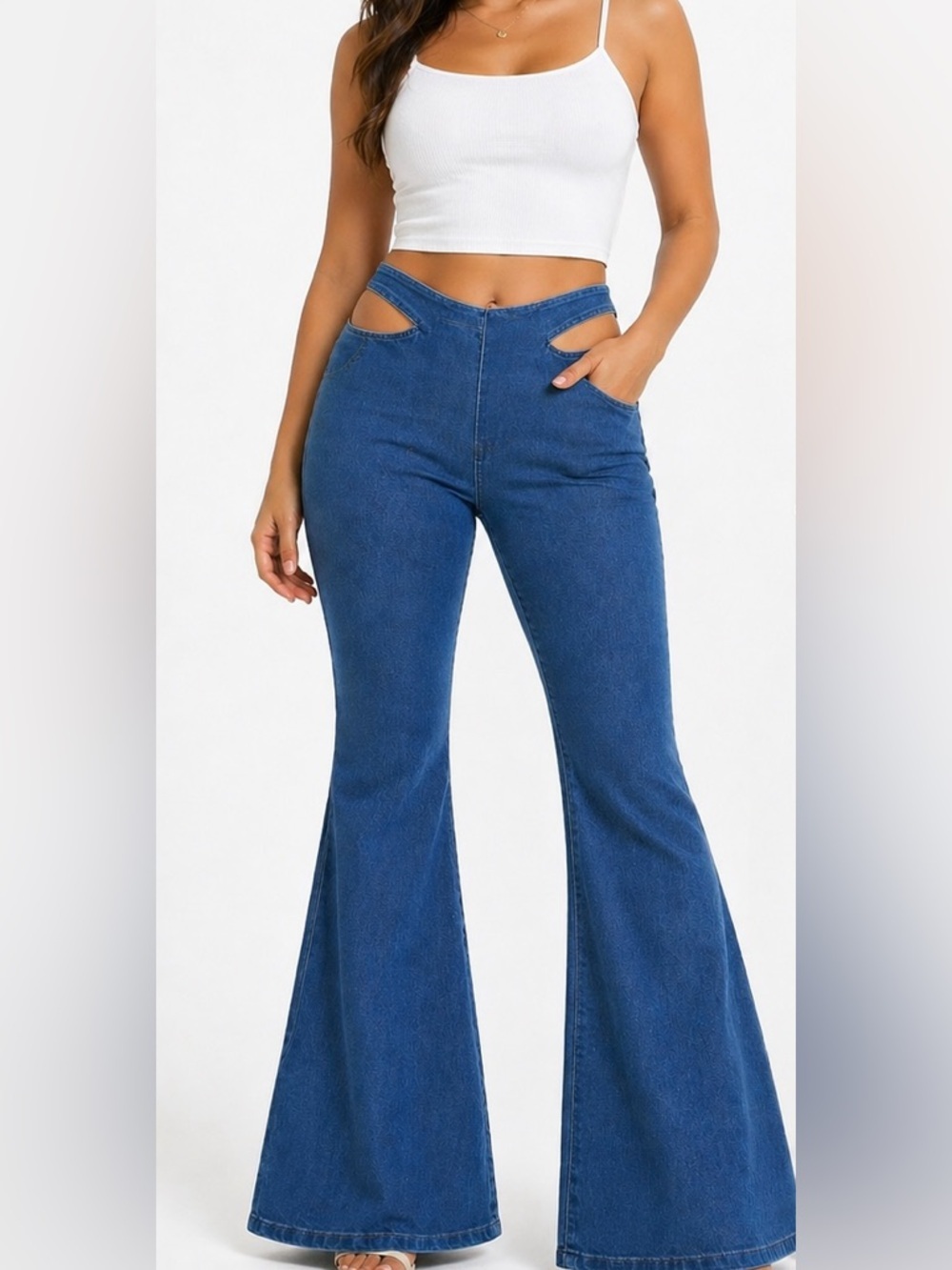Windsor Women's Cut-Out Waist Flared Jeans Size
M | Y2K Bell Bottoms